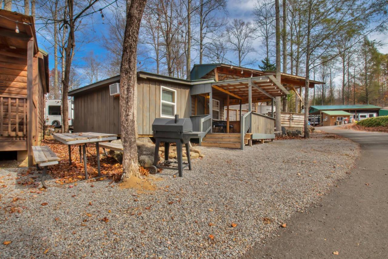 Arrow Creek Camp And Cabins Gatlinburg Eksteriør billede