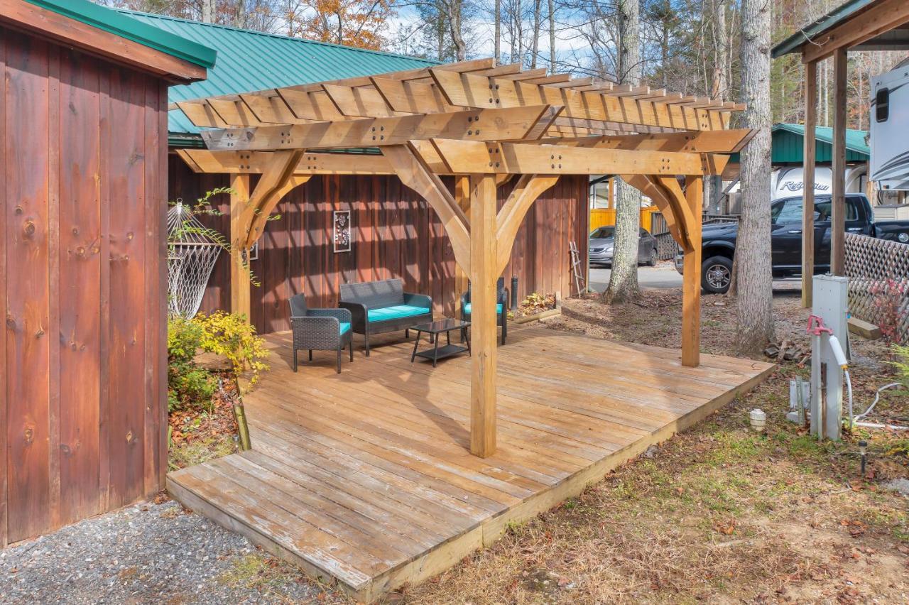 Arrow Creek Camp And Cabins Gatlinburg Eksteriør billede