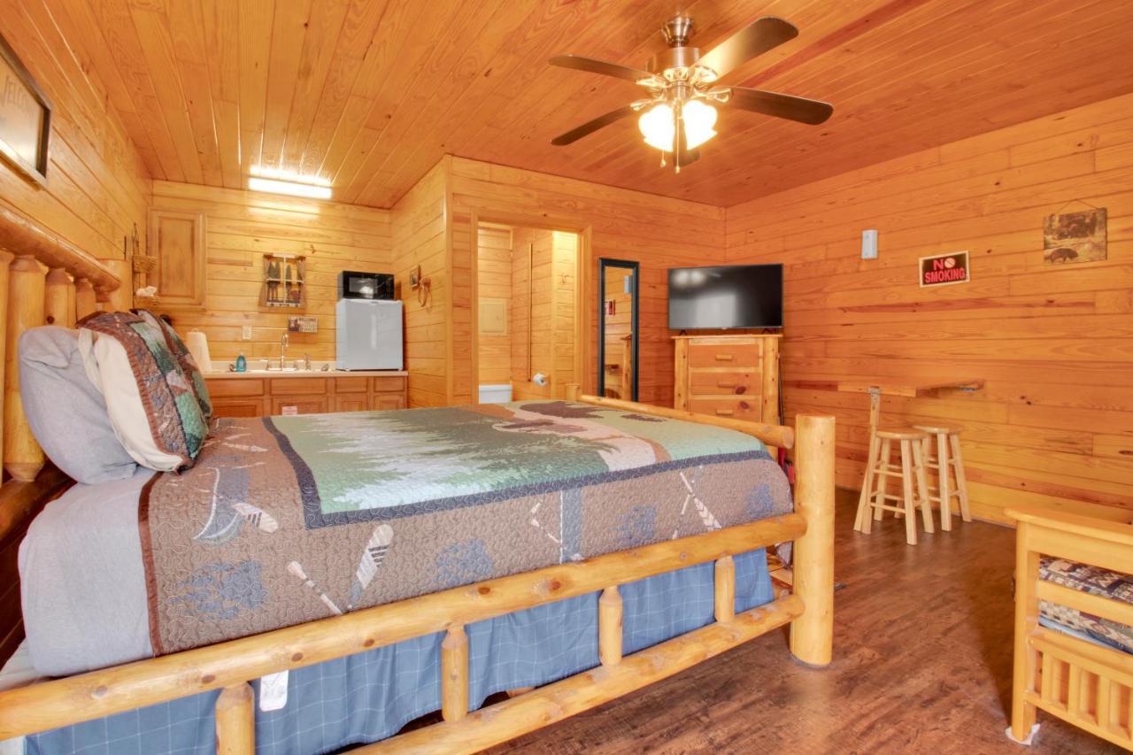 Arrow Creek Camp And Cabins Gatlinburg Eksteriør billede