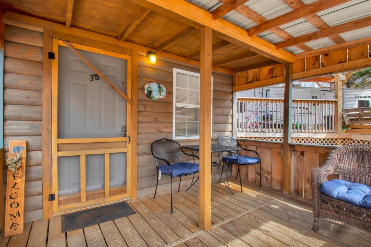 Arrow Creek Camp And Cabins Gatlinburg Eksteriør billede